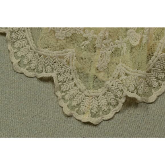 NEW Torrid Plus Size 1X Rayon Lace Hem Tank Top Cream Sleeveless Blouse - Picture 7 of 8